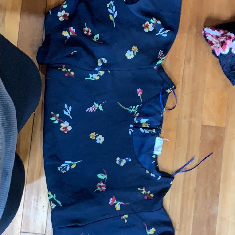 Blue top - Picture 2 of 3